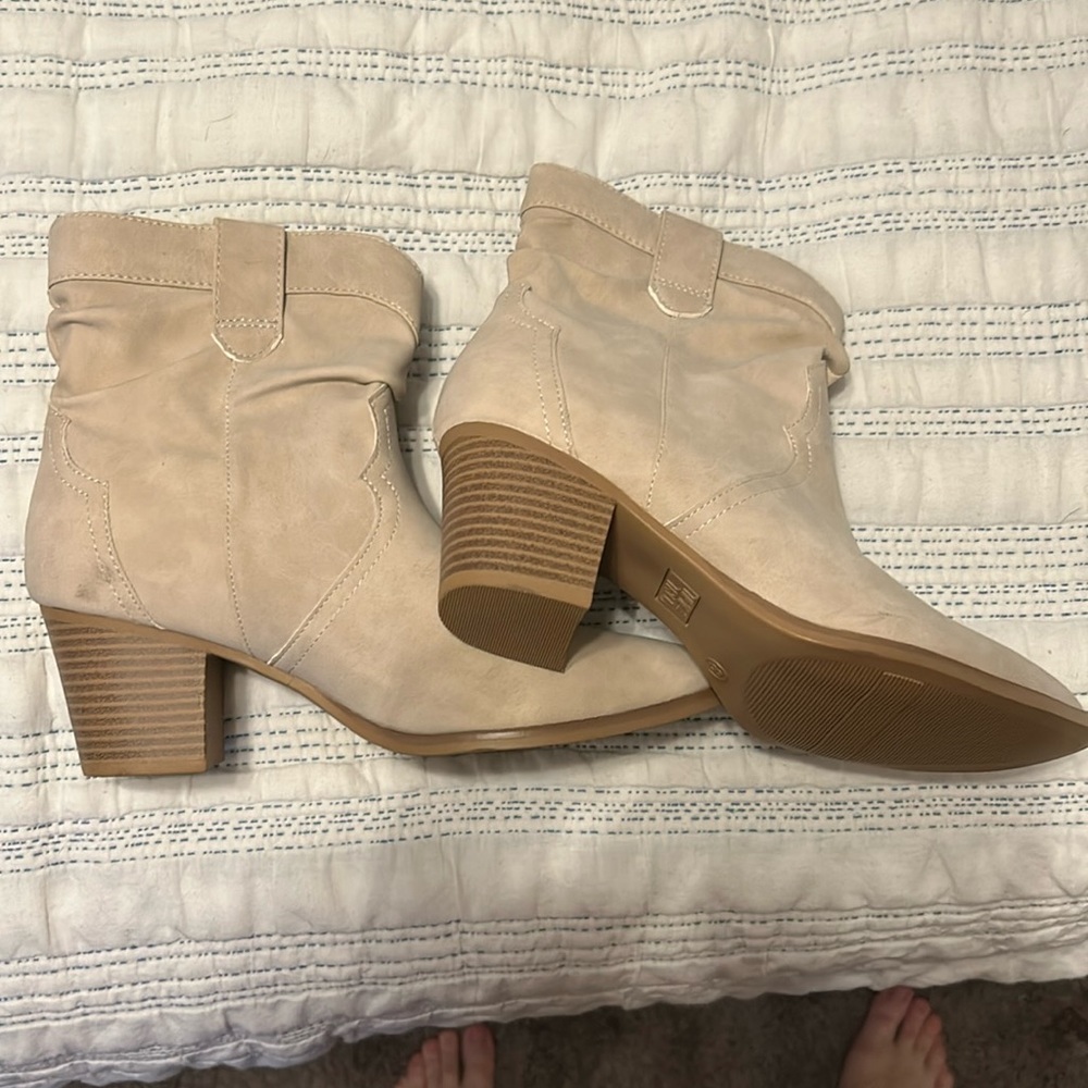 Ankle western tan boots